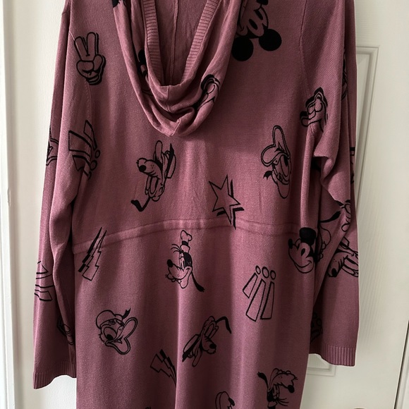 Disney sweater from Torrid, size 2 - Picture 6 of 7
